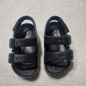Toddler 6c black sandals